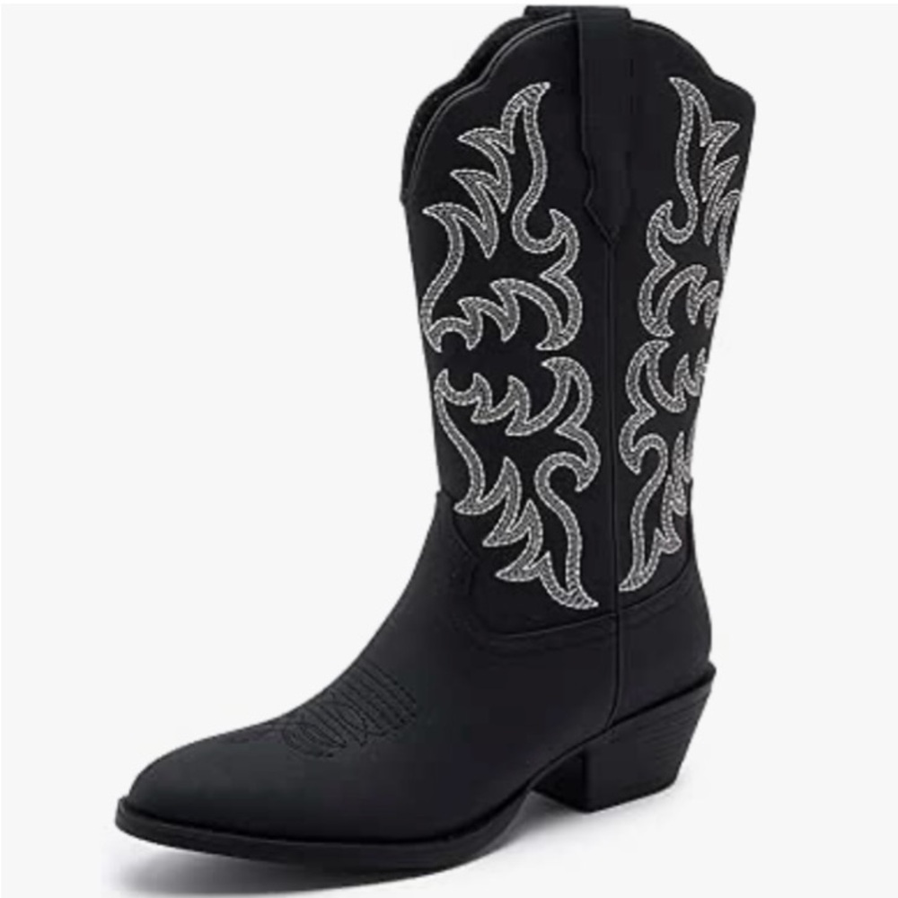 Black Western Embroidered Cowboy Boots for Women